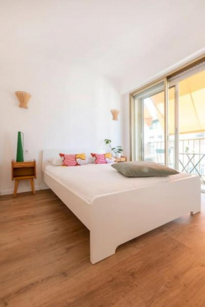 L2 2P Molière Balcons/AC/Wifi/5mins Tram & 10mins Mer